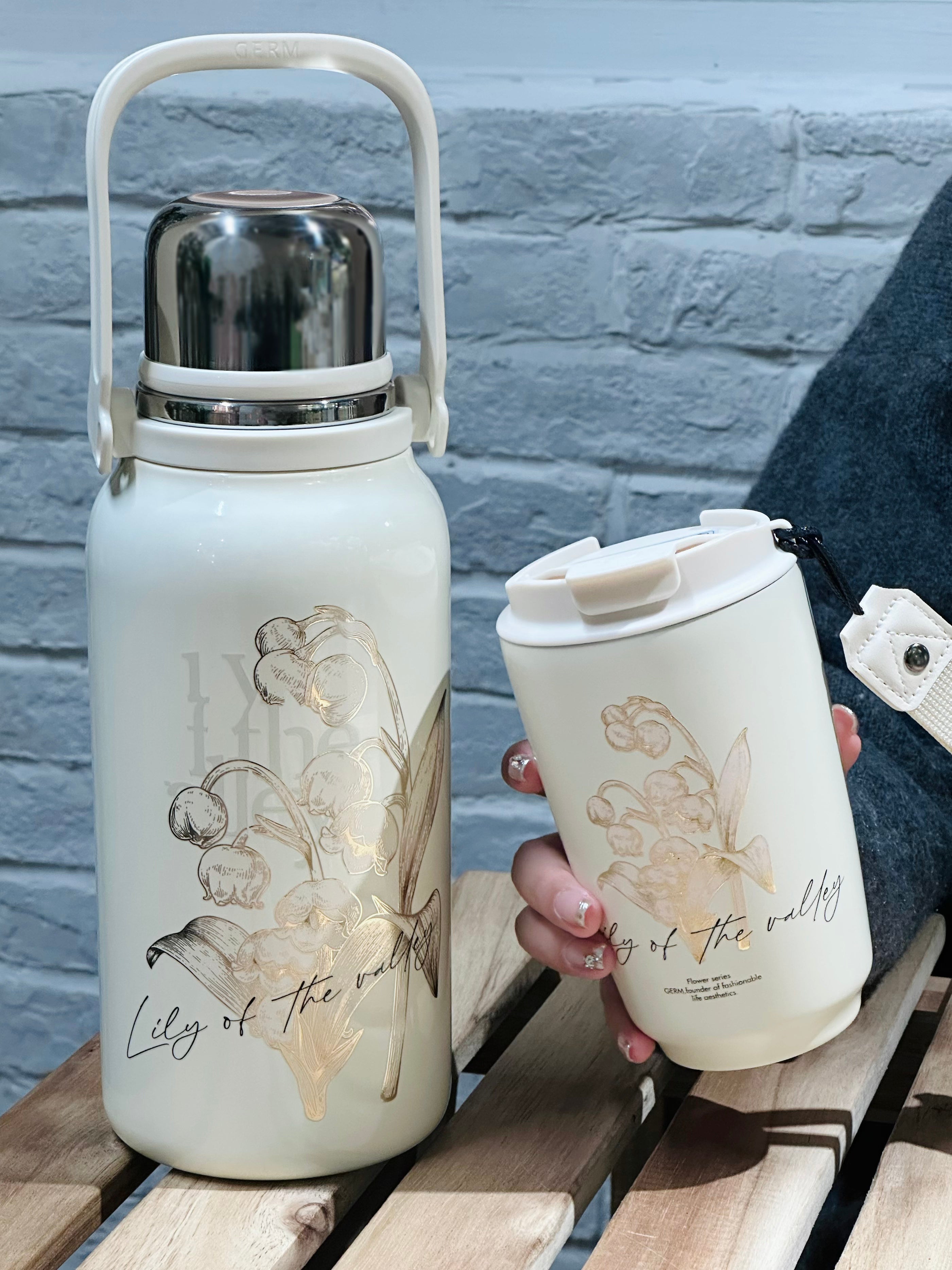GERM Lily of the Valley Sport Vacuum Bottle with Cup – White